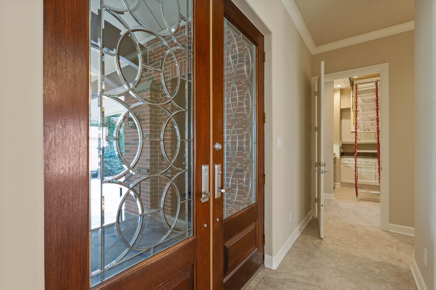 More Photos Of 16621 Hereford Dr, Tomball Flex For Sale