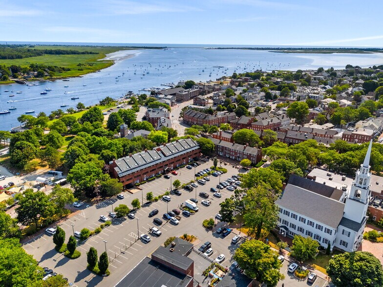 More Photos Of 1 Merrimac St, Newburyport Apartments For Lease