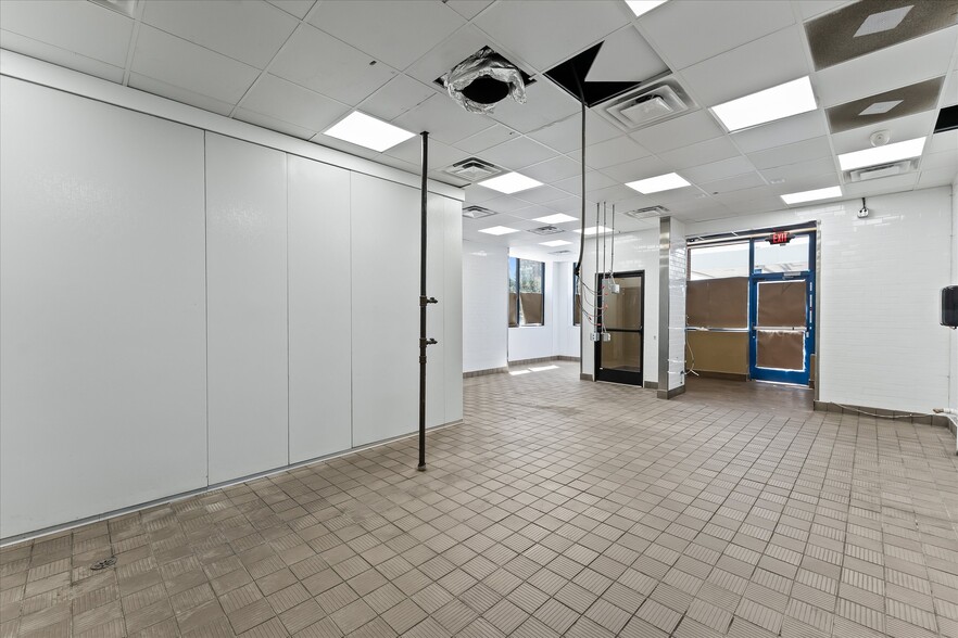 More Photos Of 5520-5564 Woodward Ave, Detroit Freestanding For Lease