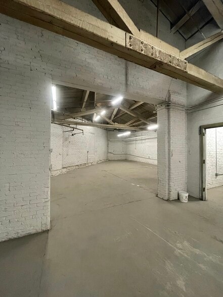 More Photos Of 1901 W Courtland St, Philadelphia Manufacturing For Sale