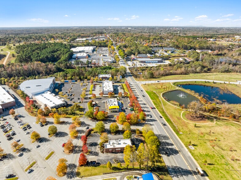 More Photos Of 2161 E Main St, Spartanburg Fast Food For Lease