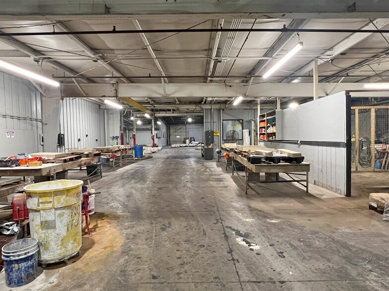 More Photos Of 711 Beaver Rd, Girard Warehouse For Sale