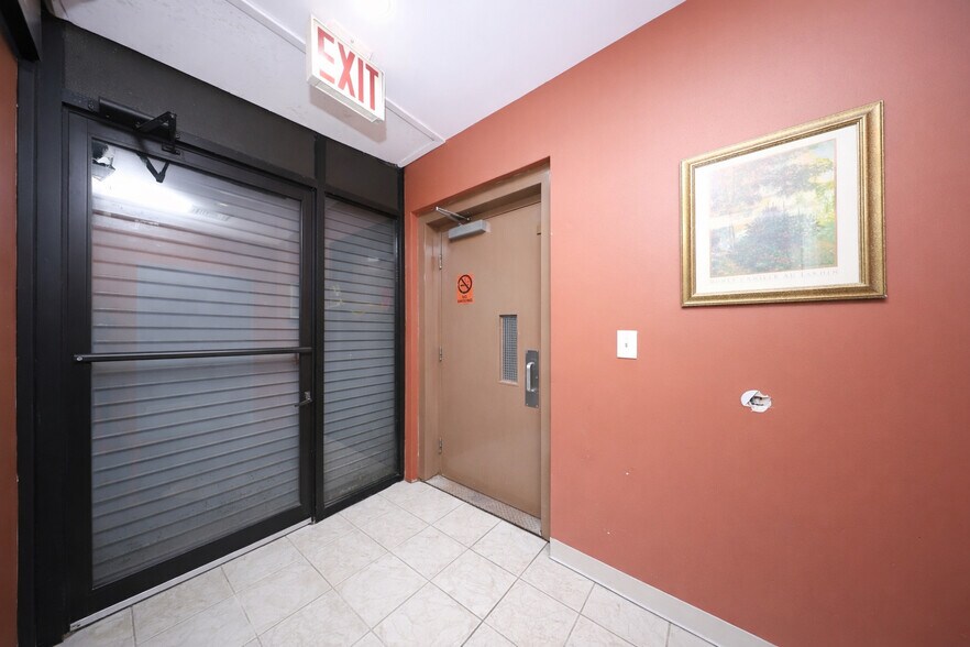 More Photos Of 8510 Bay 16th St, Brooklyn Office For Sale
