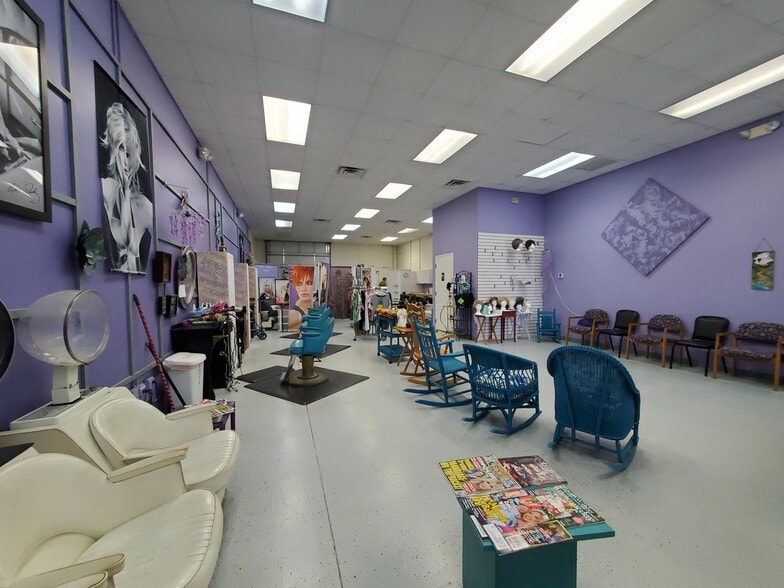 More Photos Of 2840-2854 Manatee Ave E, Bradenton Flex For Sale