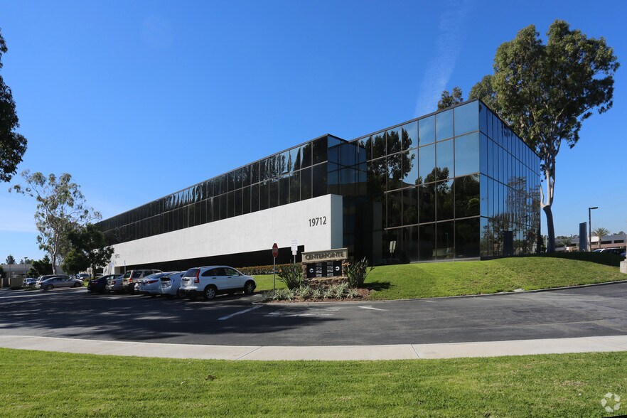More Photos Of 19712 MacArthur Blvd, Irvine Office For Lease