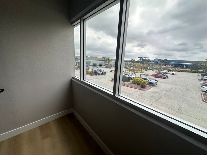 More Photos Of 861 Harold Pl, Chula Vista Research And Development For Sale