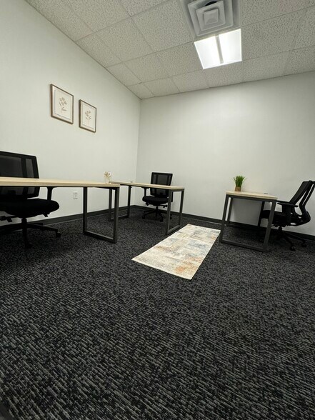 More Photos Of 15450 New Barn Rd, Miami Lakes Coworking Space