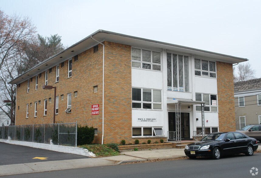 Primary Photo Of 420 Chestnut St, Union Township Medical For Lease