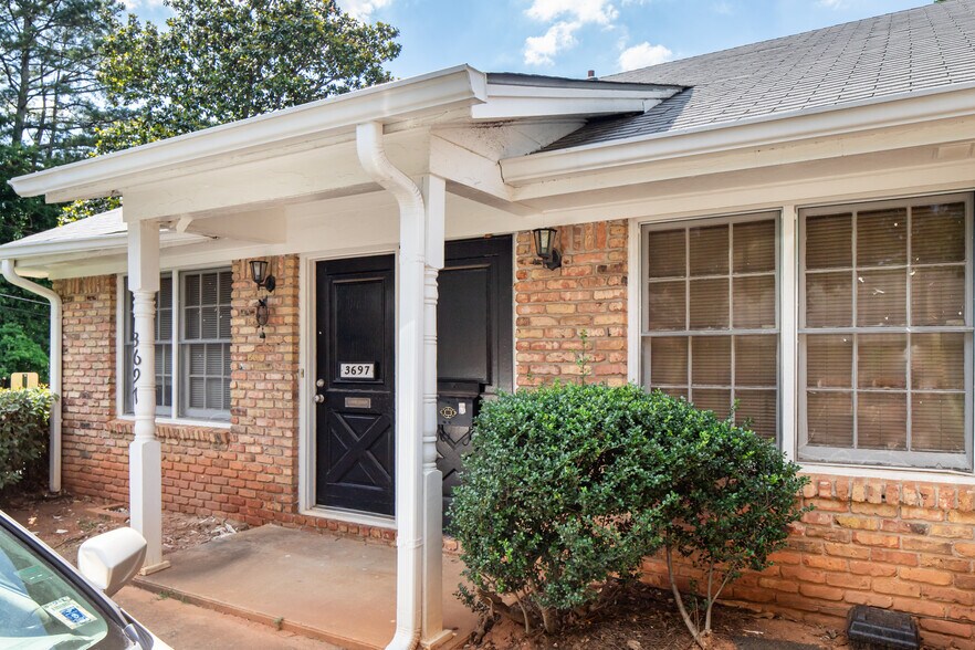 More Photos Of 3693-3735 Embry Cir, Chamblee Apartments For Sale