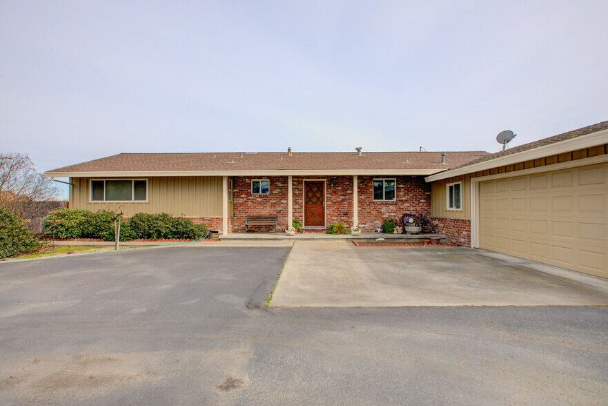 More Photos Of 13120 S Highway 99, Manteca Land For Sale