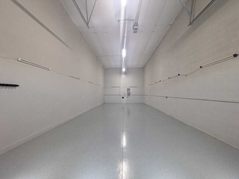More Photos Of 341 1st St, Mead Warehouse For Lease