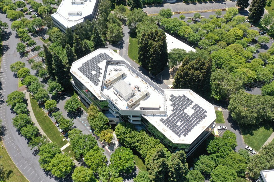 More Photos Of 2450 Venture Oaks Way, Sacramento Office For Lease
