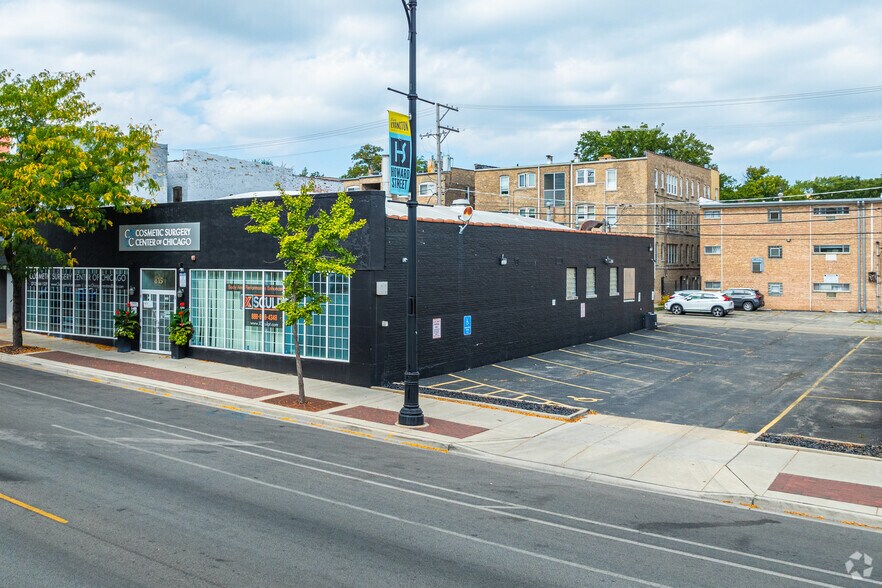 More Photos Of 815 Howard St, Evanston Medical For Sale