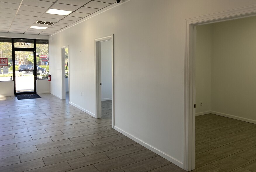 More Photos Of 5021 Virginia Beach Blvd, Virginia Beach Auto Dealership For Lease
