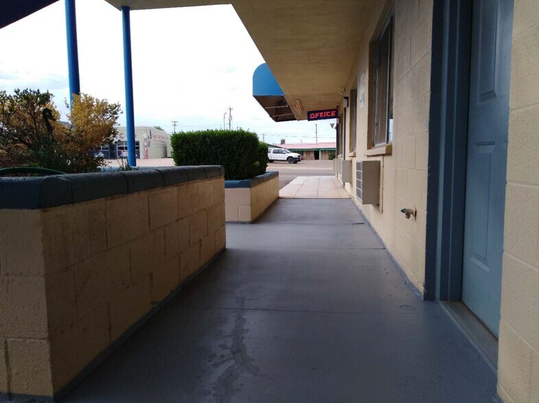 More Photos Of 1214 E Route 66 Blvd, Tucumcari Hotel For Sale