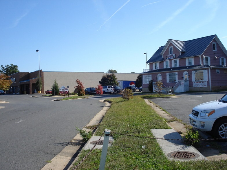 More Photos Of 9201 Prescott Ave, Manassas Storefront Retail Residential For Sale