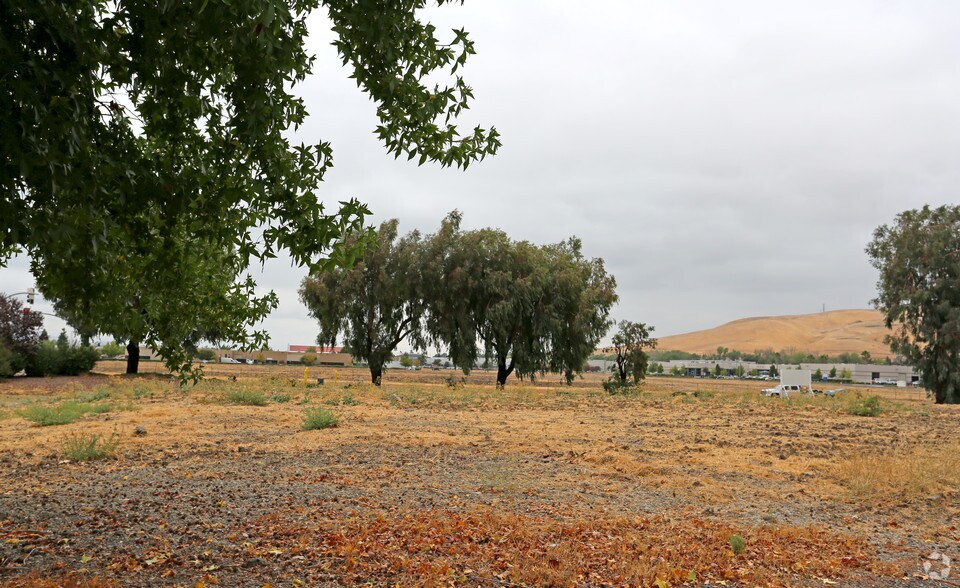 More Photos Of 2500 Bates Ave, Concord Land For Sale