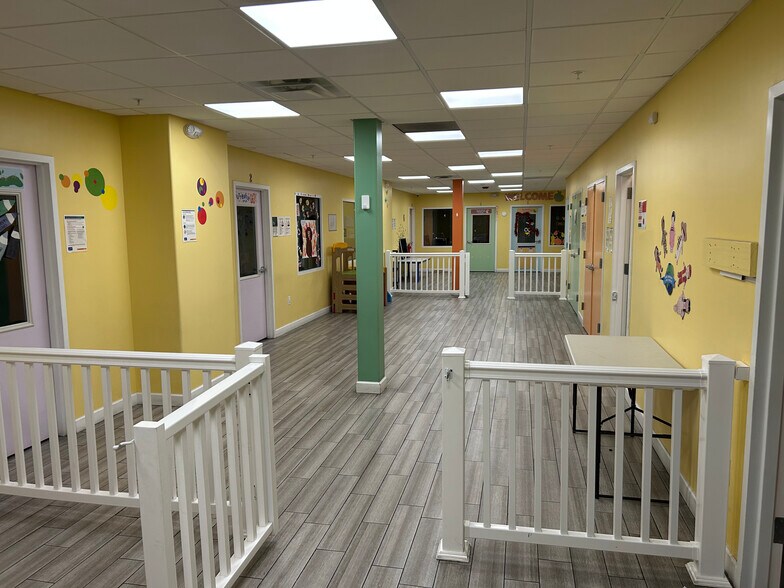 More Photos Of 510 Hamilton St, Somerset Apartments For Lease