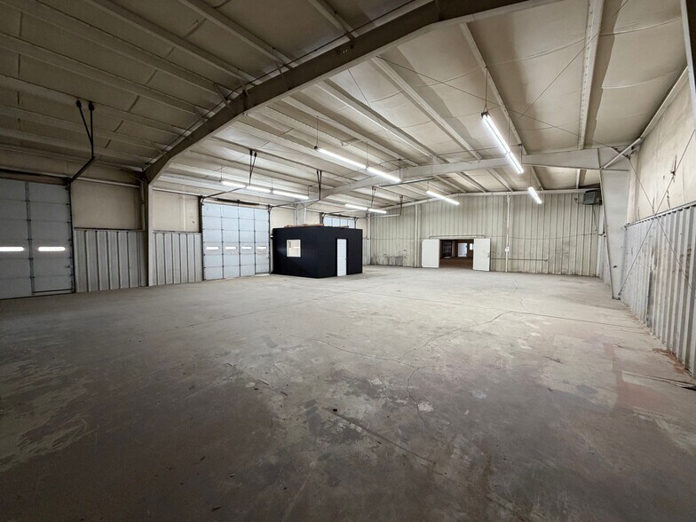 More Photos Of 4857 N NC 16 Business Hwy, Denver Warehouse For Lease