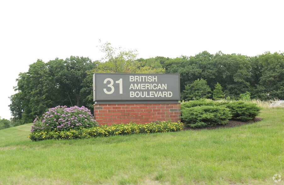More Photos Of 31 British American Blvd, Latham Office For Lease