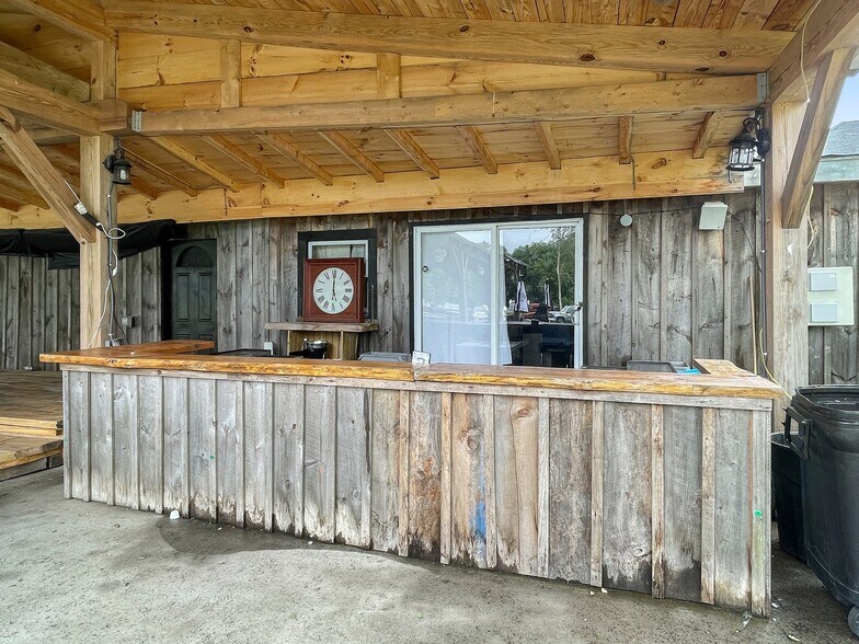 More Photos Of 809 Nooseneck Hill Rd, West Greenwich Restaurant For Sale