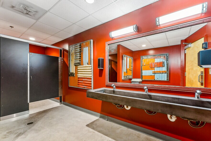 More Photos Of 3000 Royal St, New Orleans Storefront Retail Office For Lease