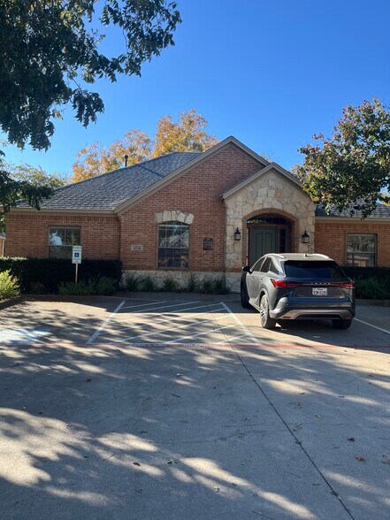 More Photos Of 6226 Colleyville Blvd, Colleyville Medical For Lease