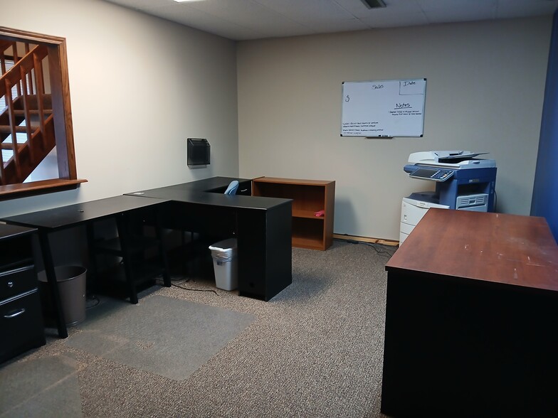 More Photos Of 1001 Eastwind Dr, Westerville Office For Lease