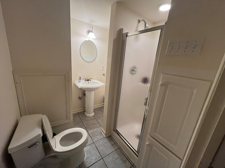 More Photos Of 2231 Old Emmorton Rd, Bel Air Office For Sale