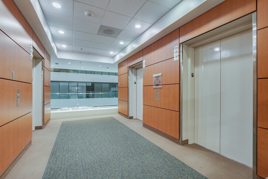 More Photos Of 8131 Lyndon B Johnson Fwy, Dallas Office For Lease