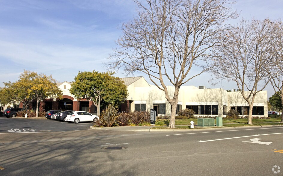More Photos Of 300 Wind River Way, Alameda Unknown For Lease
