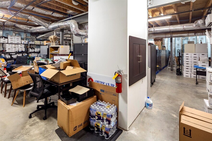 More Photos Of 135 Broad St, Asheville Office For Sale