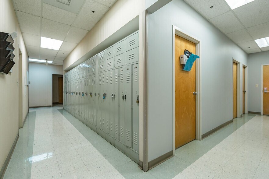 More Photos Of 6500 Preston Hwy, Louisville Medical For Lease