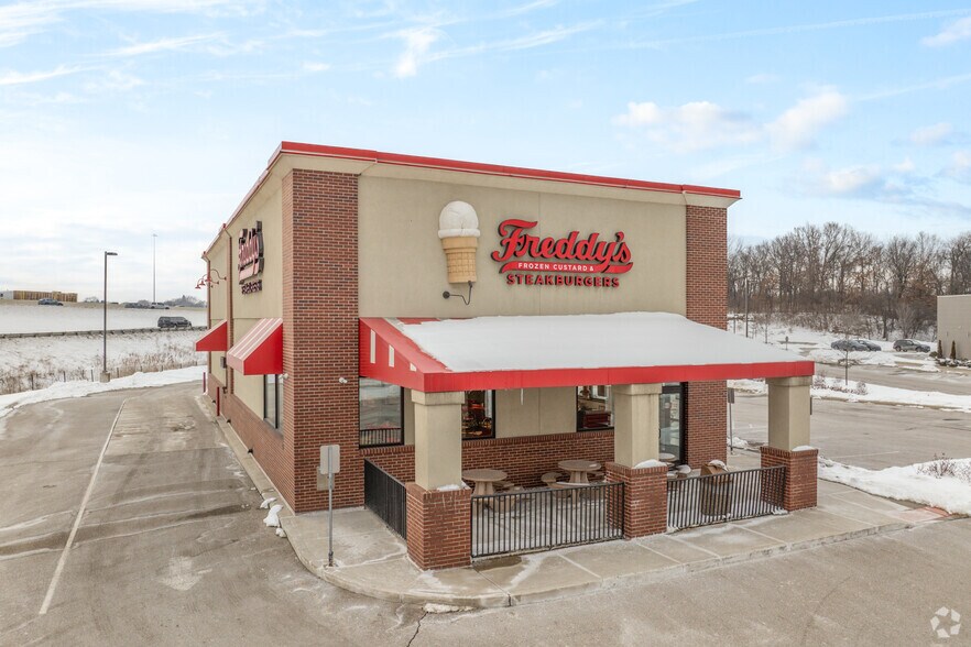 More Photos Of 5441 Whipple Ave NW, Canton Freestanding For Sale