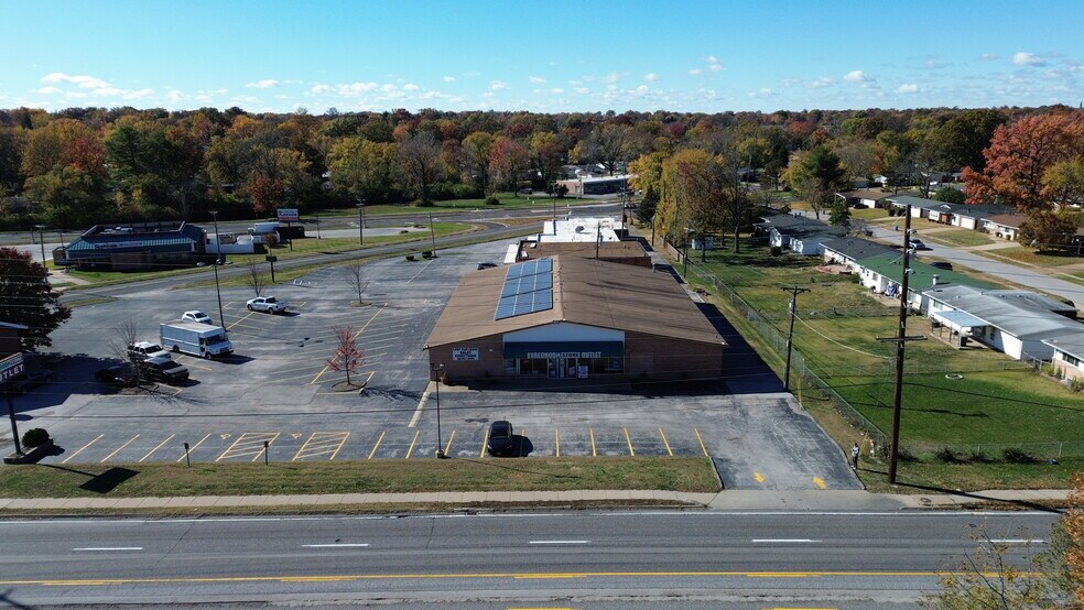 More Photos Of 13225 New Halls Ferry Rd, Florissant Freestanding For Lease