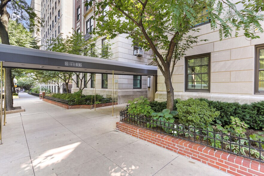More Photos Of 1160 Fifth Ave, New York Apartments For Lease