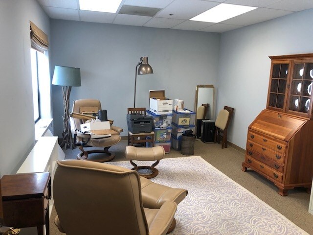 More Photos Of 1220-1244 University Dr, Menlo Park Medical For Lease