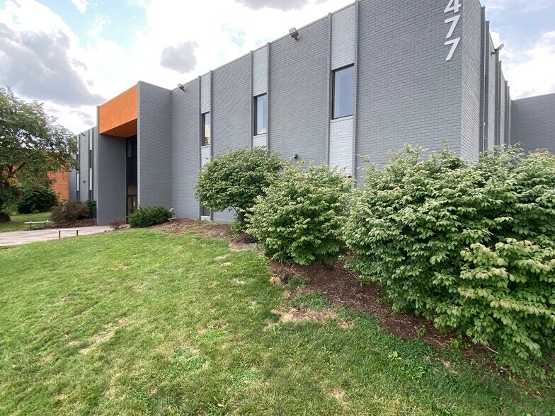 More Photos Of 4477 Woodson Rd, Woodson Terrace Coworking Space