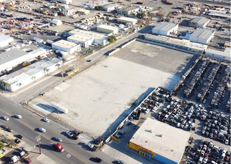 More Photos Of 15363 Arrow Blvd, Fontana Land For Lease