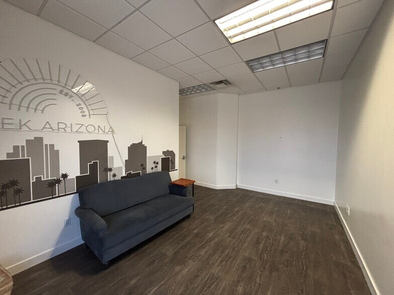 More Photos Of 1830 S Alma School Rd, Mesa Medical For Sale