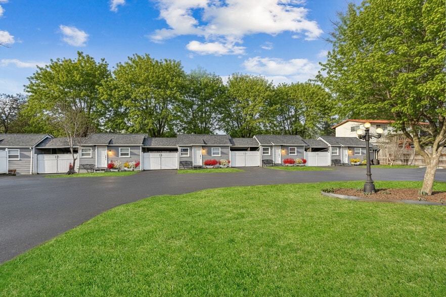 More Photos Of 13301 56th Ave S, Seattle Apartments For Sale