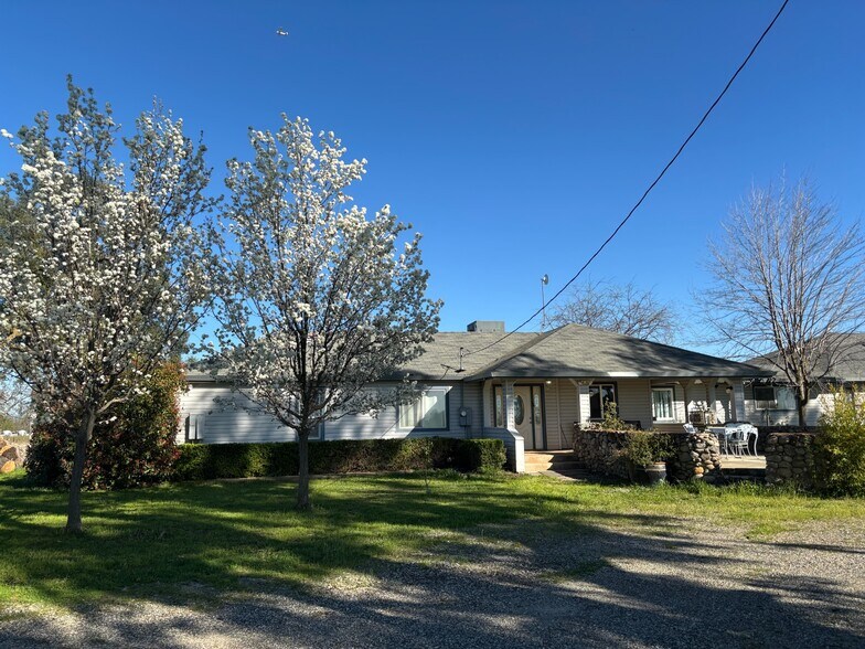 More Photos Of 3027 W Wise Rd, Lincoln Land For Sale