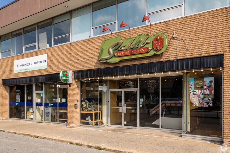 More Photos Of 225 Boul Hymus, Pointe-claire Coworking Space