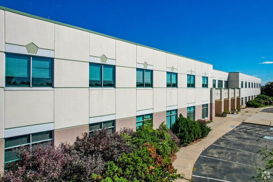 Primary Photo Of 120-140 E Kensinger Dr, Cranberry Township Office For Sale