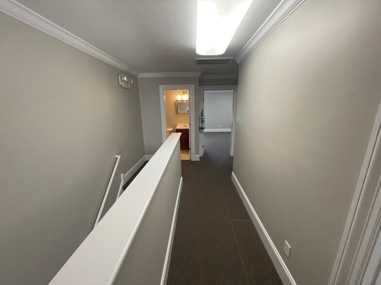 More Photos Of 2719 Graves Dr, Goldsboro Office For Lease