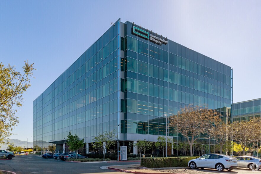 More Photos Of 6280 America Center Dr, San Jose Office Residential For Lease