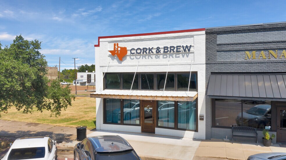 More Photos Of 1136 Main St, Commerce General Retail For Sale