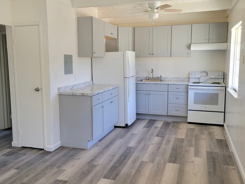 More Photos Of 1124 Union Ave, Fairfield Apartments For Sale