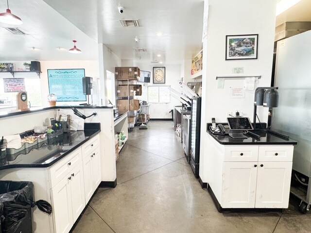 More Photos Of 3922 S US Highway 191, Safford Restaurant For Sale