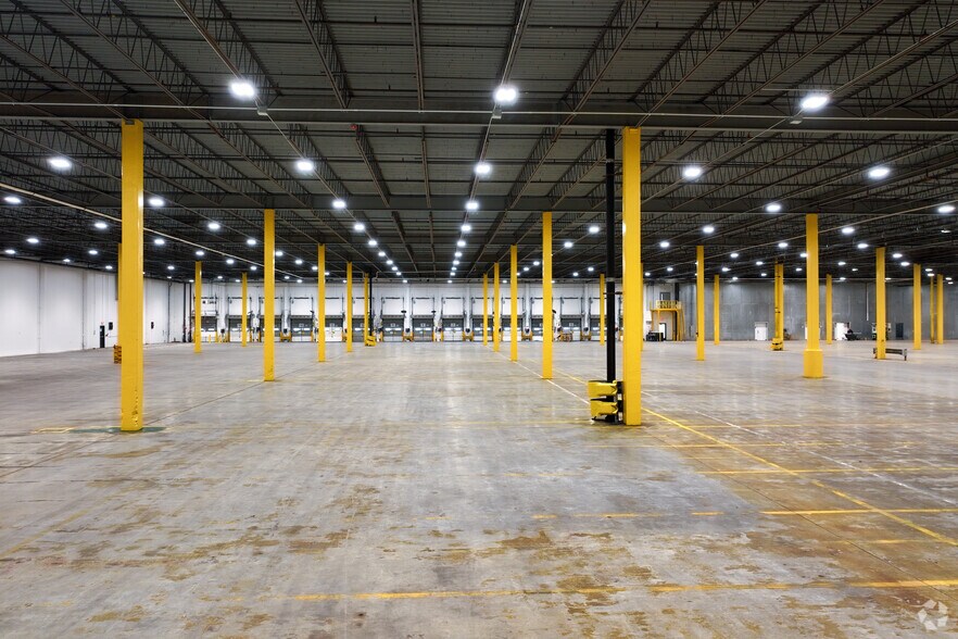 More Photos Of 201 Elizabeth St, Bordentown Warehouse For Lease